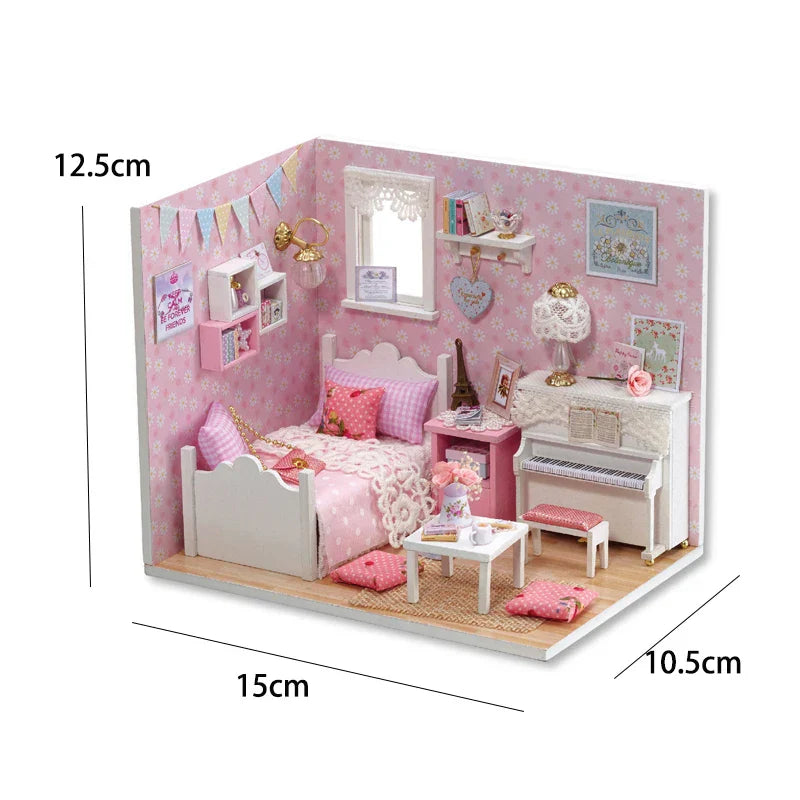 Mini domek dla kotka z meblami na prezent